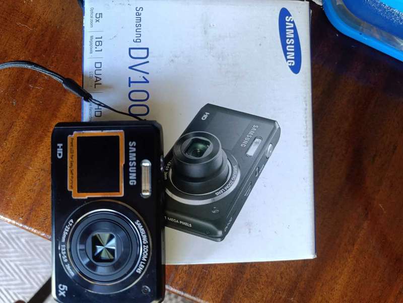Samsung DV100