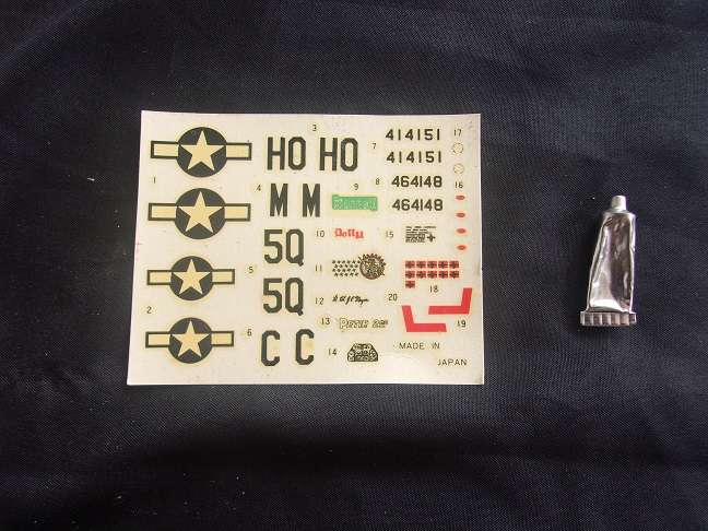 Hasegawa 1:72 scale Mustang & Heller Spitfire model plane kits for 1 bid
