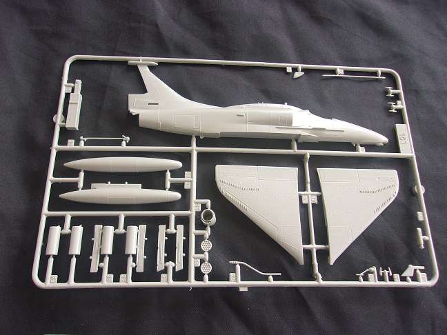 Italeri 1:72 scale Skyhawk Hot Rod & Hasegawa Grumman Tiger model plane kits for 1 bid