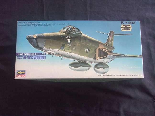 Hasegawa 1:72 McDonnell Douglas Voodoo & Delta Dagger model plane kits for 1 bid