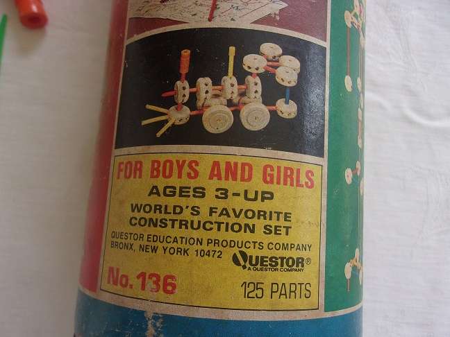 Vintage Tinkertoy No. 136 Junior Architect Creative Construction set