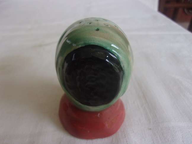 Vintage Beswick salt & pepper & 2 Royal Doulton character jugs for 1 bid