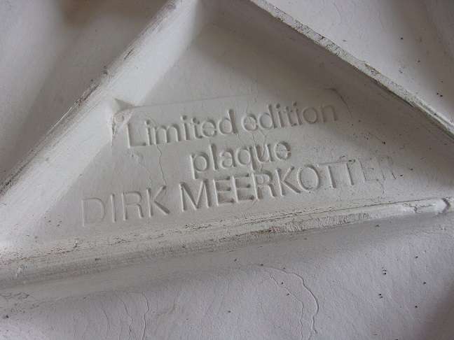 Limited edition plaque "A Dedication to Pharmacy" by Dirk Meerkotter: 1922-2017