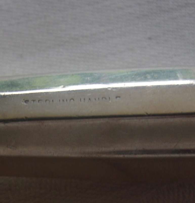 Set of 8 International Sterling Royal Danish Sterling silver handle dinner knives - 545g