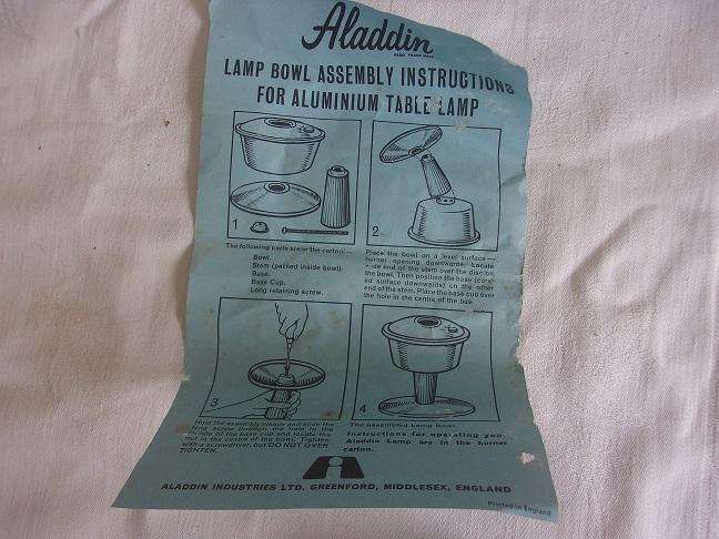 Vintage Aladdin Model 21c kerosene table lantern with glass chimney & new wick