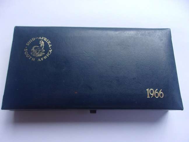1966 SA short proof set with silver R1 in SAM box