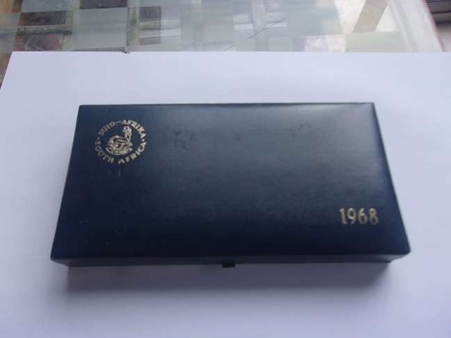 1968 SA short proof set with silver R1 in SAM box