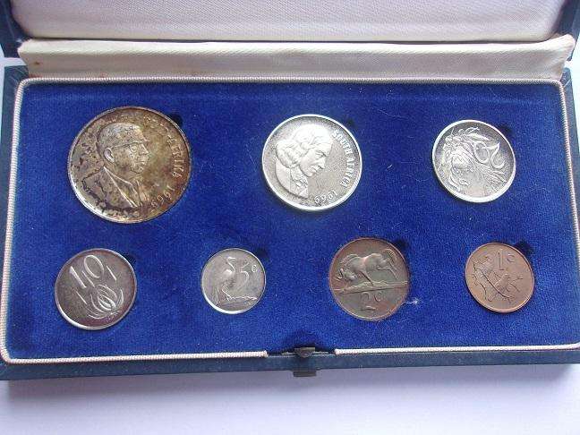 1969 SA short proof set with silver R1 in SAM box