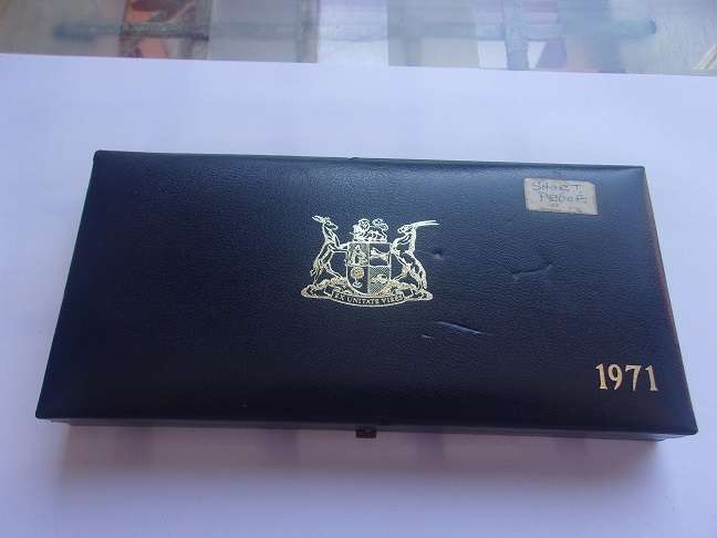 1971 SA short proof set with silver R1 in SAM box