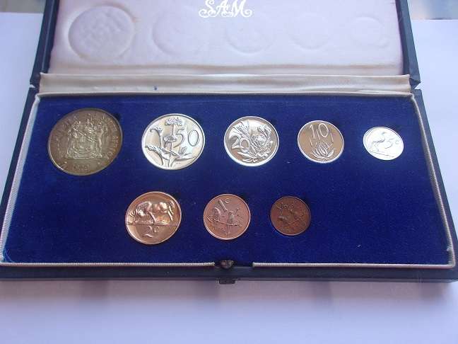 1972 SA short proof set with silver R1 in SAM box