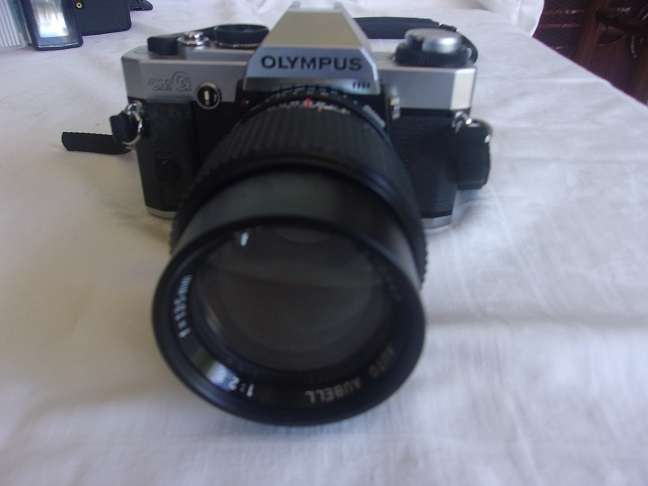 Vintage Olympus OM-G camera + extra lens + flash