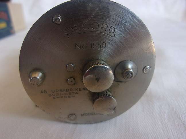 Rare vintage Record No. 1550C casting reel - works perfectly