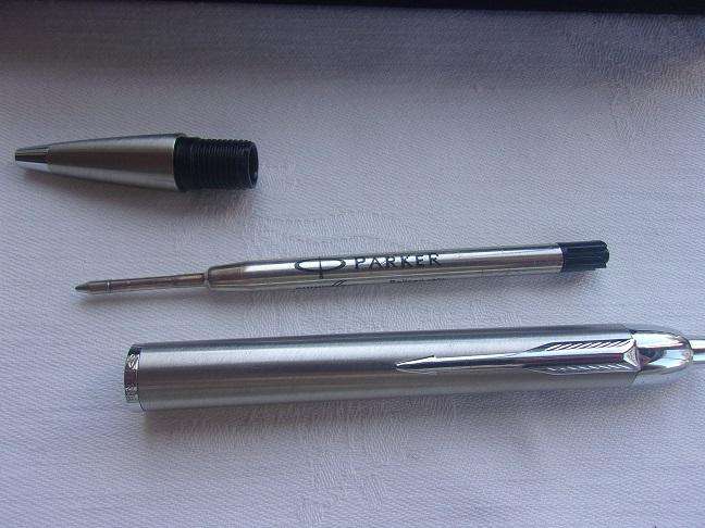 2 Balmain Paris rollerballs, 1 Parker ballpoint and a Quill propelling pencil for 1 bid