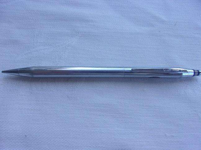 2 Balmain Paris rollerballs, 1 Parker ballpoint and a Quill propelling pencil for 1 bid