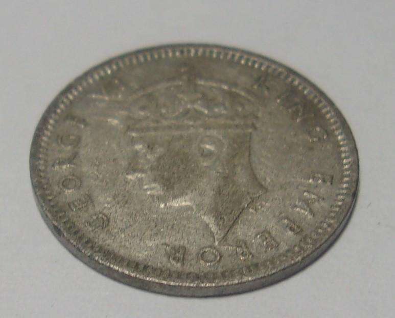1946 silver Southern Rhodesia 3 Pence coin
