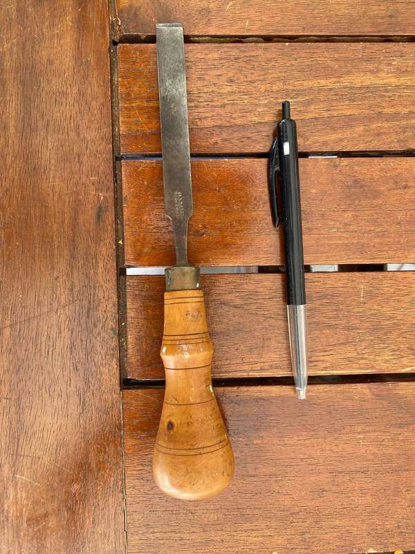J & R Dodge Sheffield 12 mm Chisel.