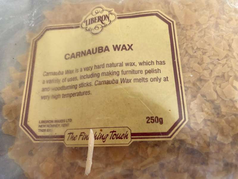 170 gm of Carnauba Wax + 730 gm of Beeswax.