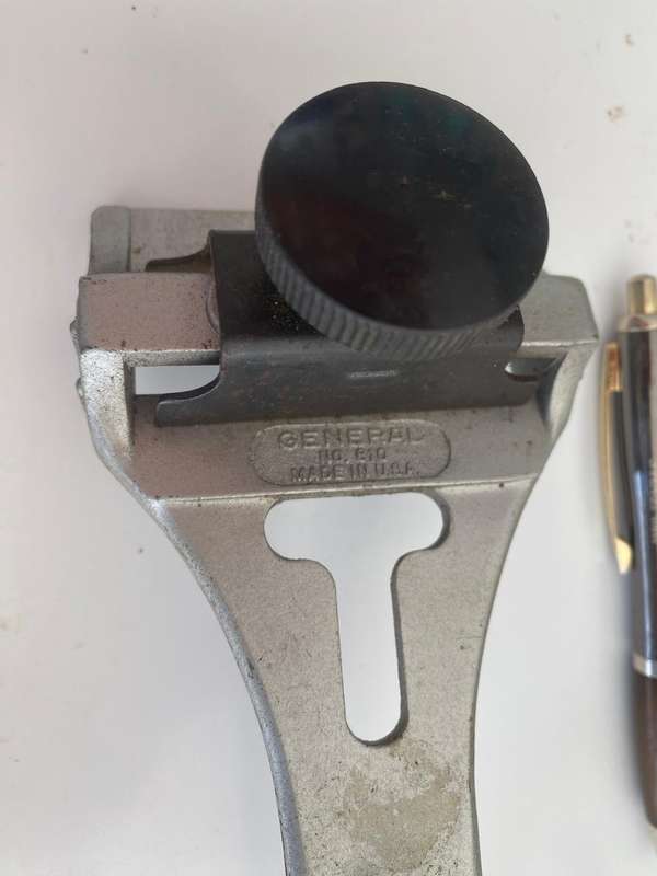 General USA No. 810 Large Plane Blade and Chisel Sharpener.