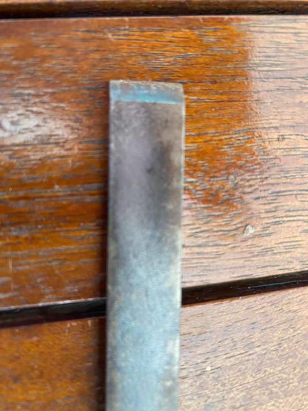 JNU ( Looks like Jan Nooitgedacht) 1 cm wide chisel.