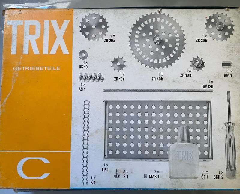 Meccano Type Interlocking set - PRASENT TRIX - there are 8 diffrent sets.
