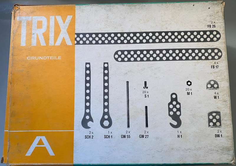 Meccano Type Interlocking set - PRASENT TRIX - there are 8 diffrent sets.