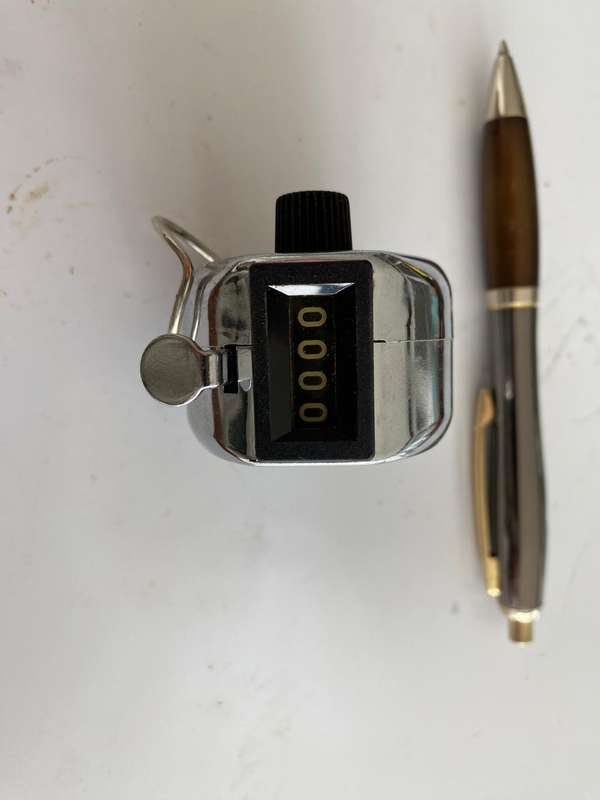 Analog Hand Counter.