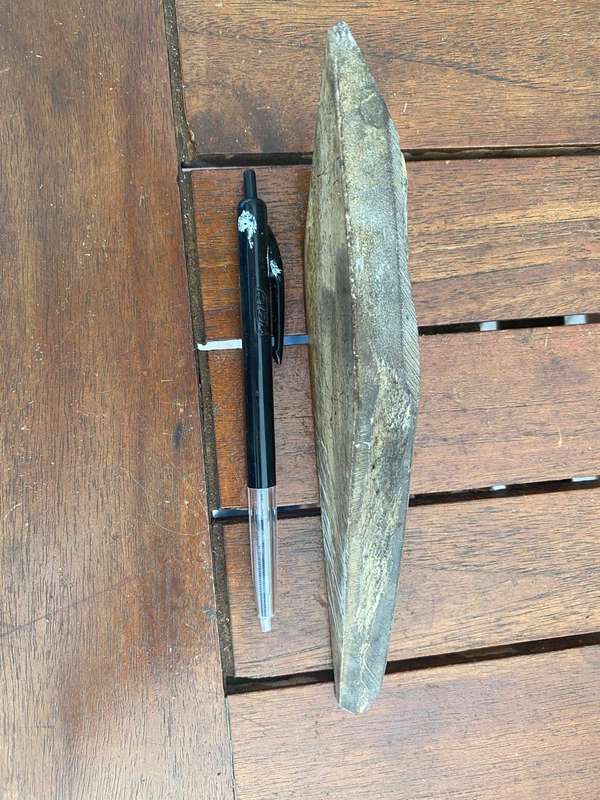 Natural Lapping Oilstone. - Fits Comfortably in The Hand.