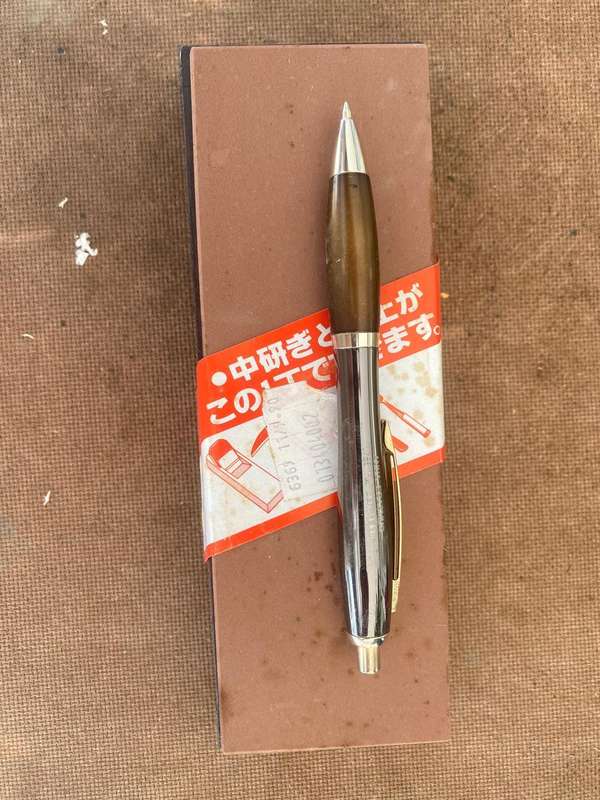 New Samurai Deluxe Water stone.  - 800 / 4000 Grit.