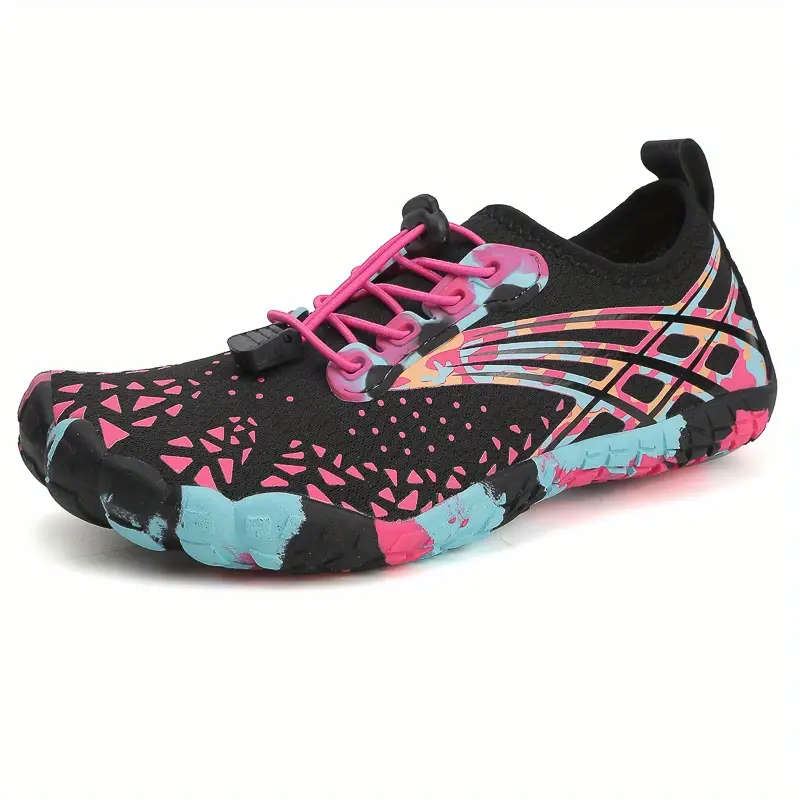 Lightweight barefoot feel Aqua Shoes  Rose Camo Lace Up Size 5