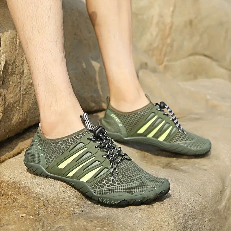 Lightweight barefoot feel Aqua Shoes  Olive Green Lace Up Size 9.5