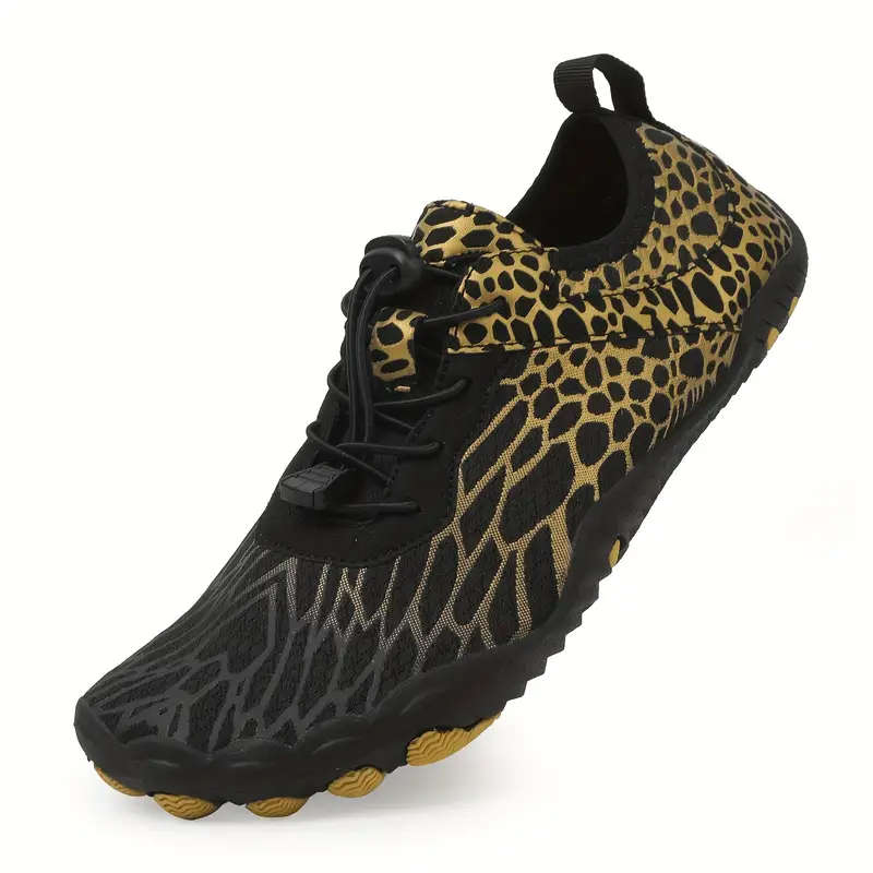 Glitzy Gold Star  Aqua Outdoor Water/ barefoot shoe  Size 6