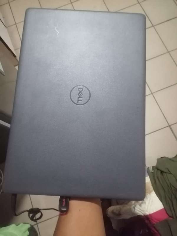 Dell Inspiron 3501 - Immaculate Condition