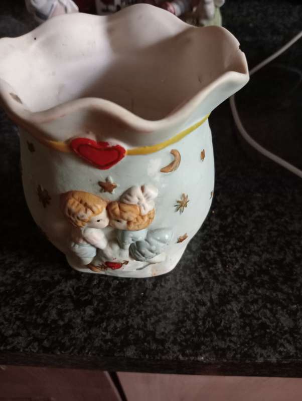 VINTAGE 10CM FLOWER VASE