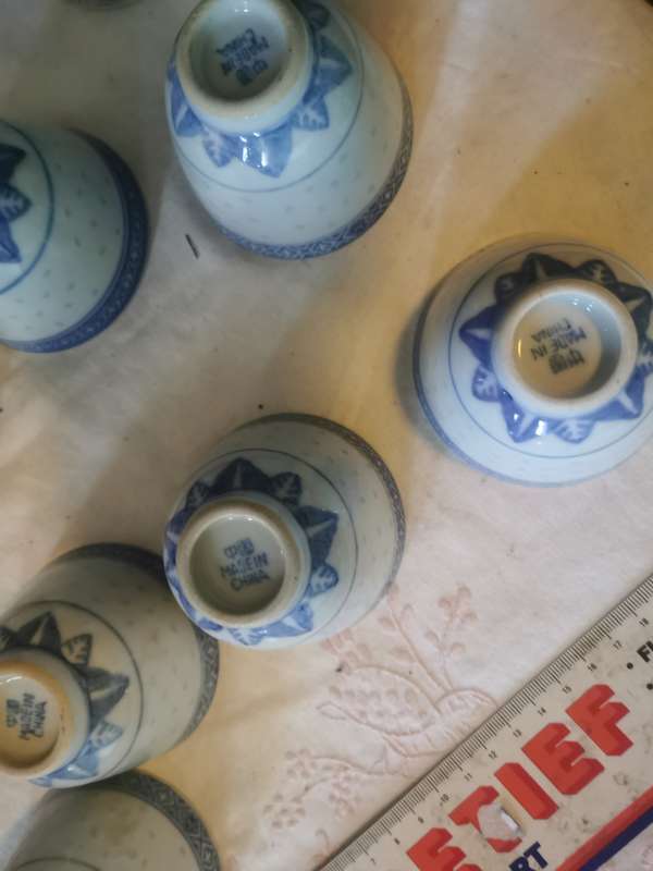 10 VINTAGE CHINESE CUPS
