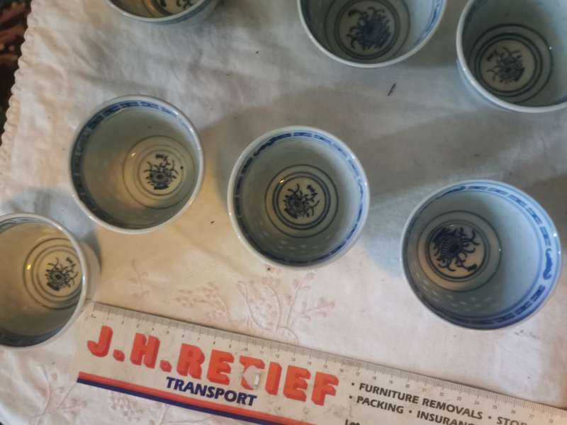 10 VINTAGE CHINESE CUPS