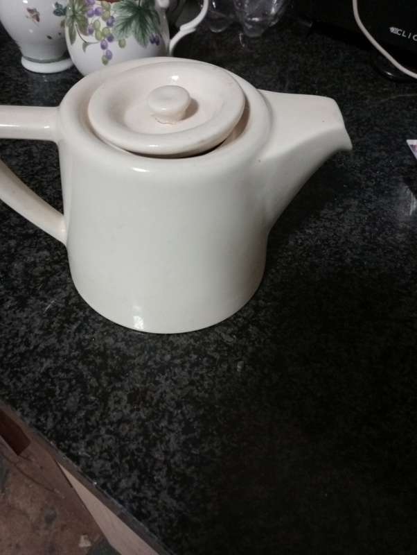 VINTAGE ORIENTAL CHINA TEAPOT