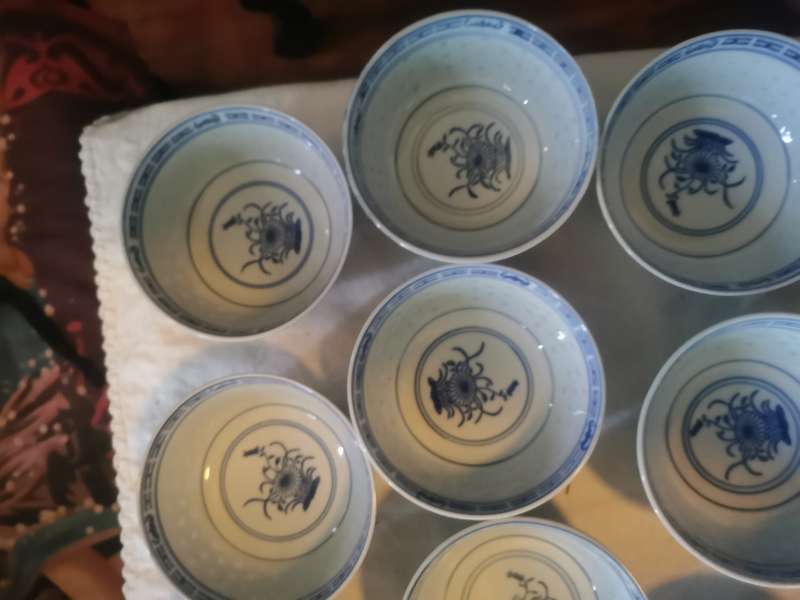 11 OF 10,5 CHINESE RICE BOWLS