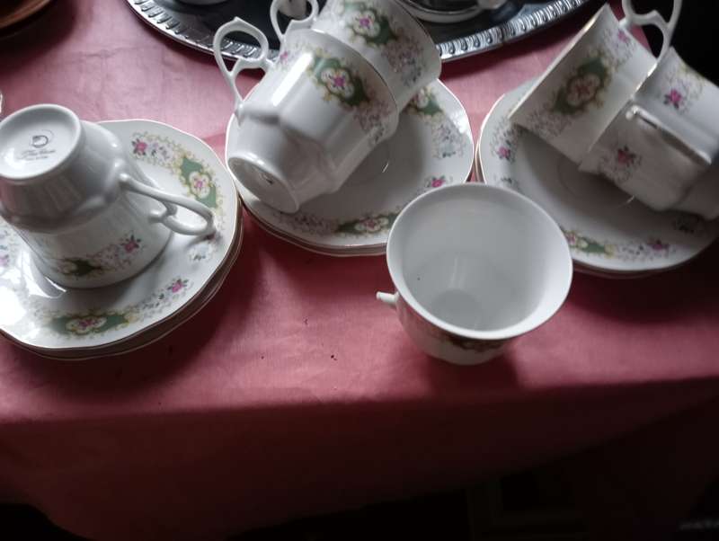 VINTAGE 12 PIECE FINE CHINA PORCELAIN