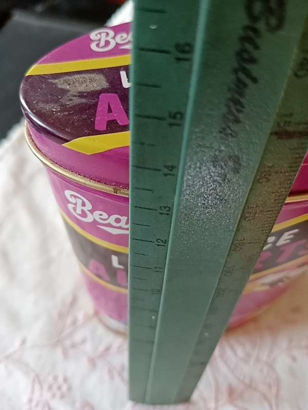 VINTAGE 200GRAM LQUORICE TIN