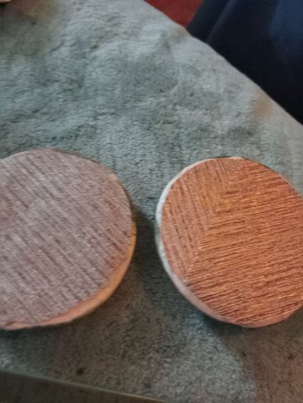 2 SMALL ANTIQUE PLASTER DECORATIONS
