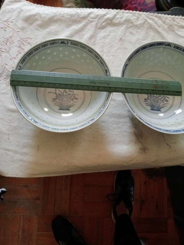 2 VINTAGE BIG CHINESE RICE EYE BOWLS