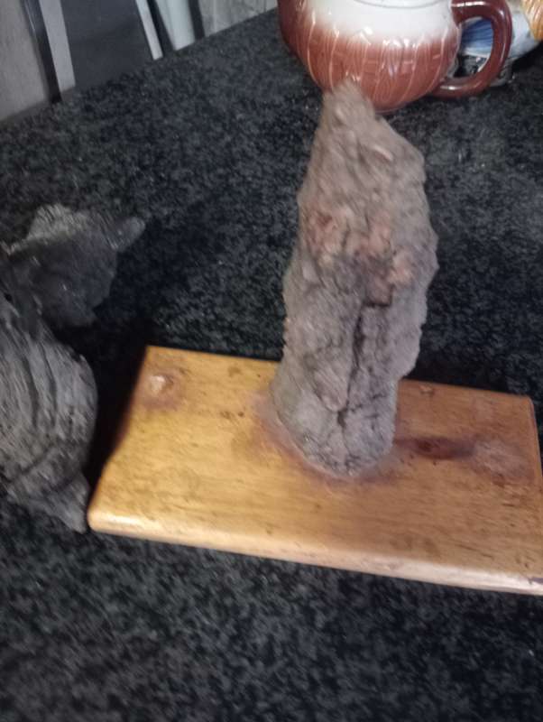 2 VINTAGE WOOD PIECES