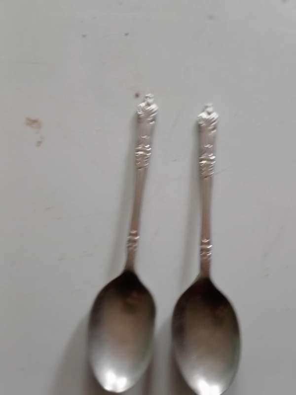 2 vintage collectable  spons