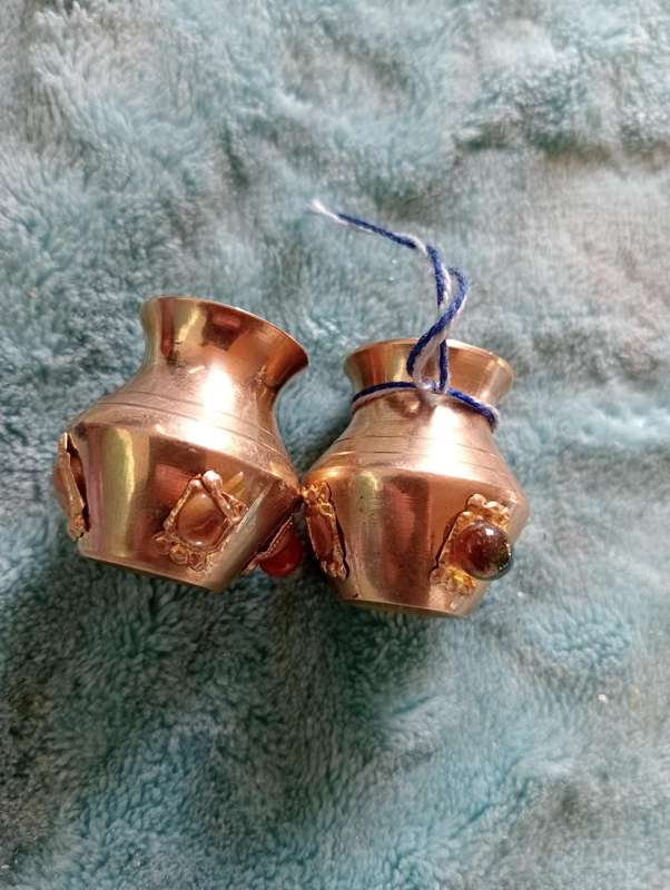 2 VINTAGE SMALL INDIE BUCKETS
