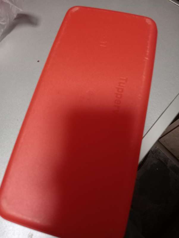 NEW TUPPERWARE 3.1 LITRE HOLDER