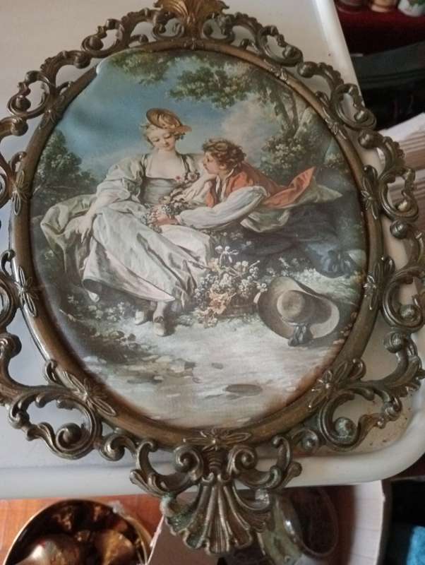 VINTAGE 30CM ITALIAN FRAME WITH SILK PRINT