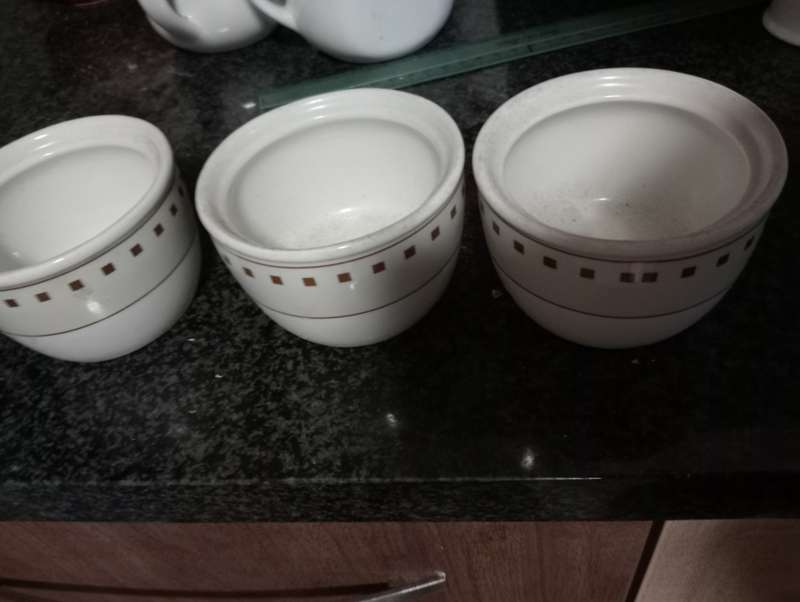 3 SMALL CONTINENTAL BUCKETS