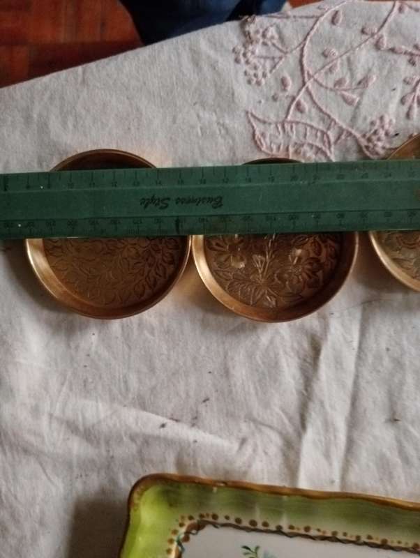 3 BRASS HOLDERS