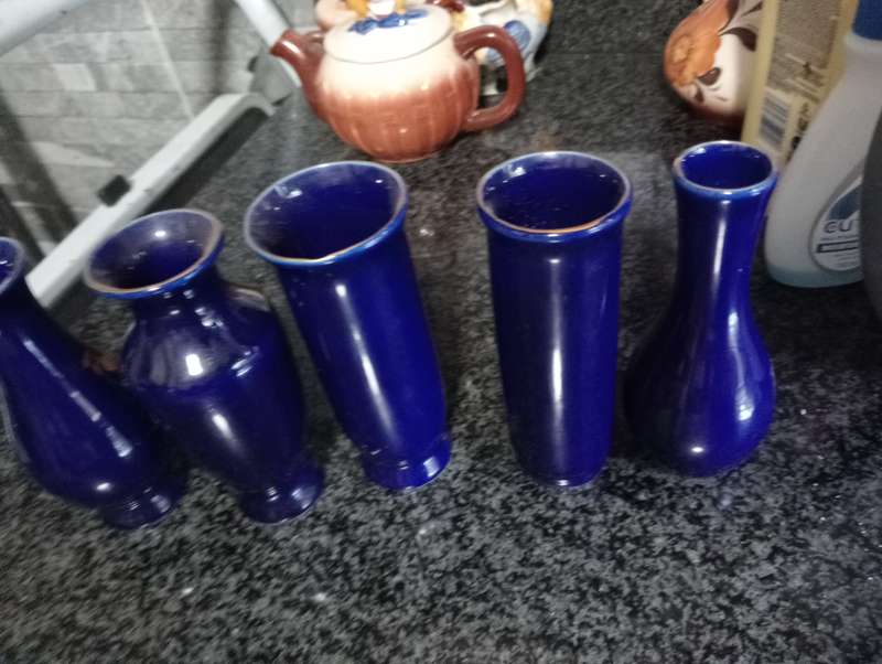 4 VINTAGE KOBAT BLUE CHINESE PORCELAIN VASES