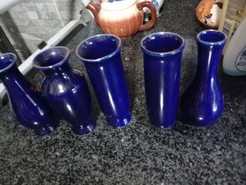4 VINTAGE KOBAT BLUE CHINESE PORCELAIN VASES
